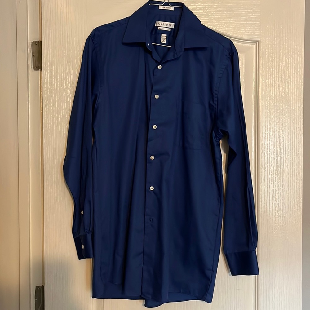 Men’s long sleeve button down shirt. Royal blue. 15 32/33